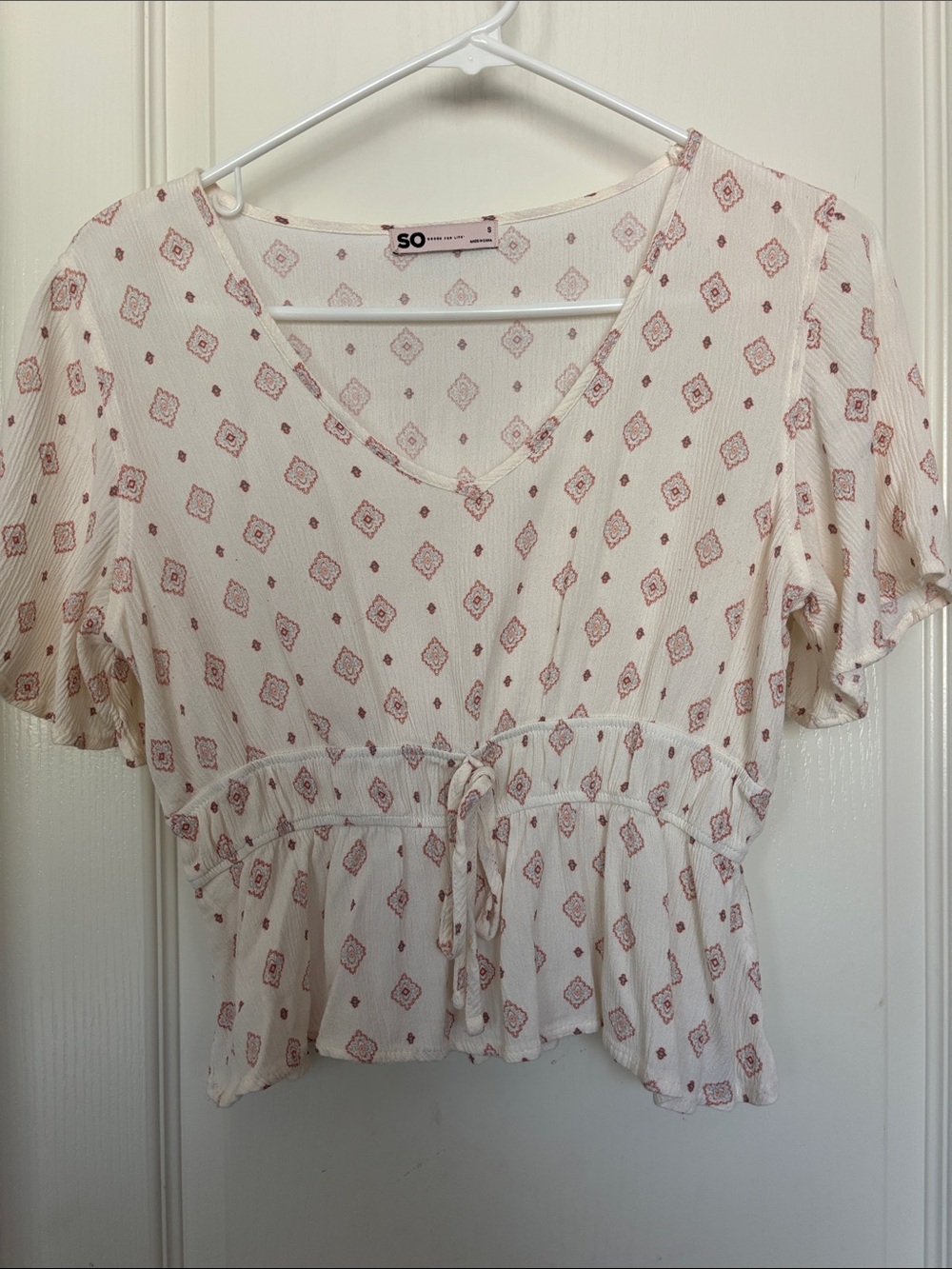 SO Cream Peplum Blouse with Mauve Diamond Print